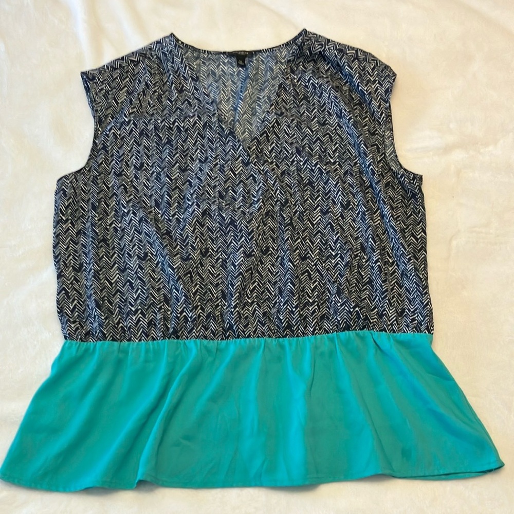 ANN TAYLOR SLEEVELESS TOP